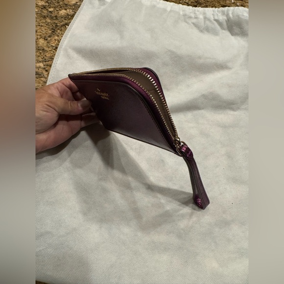 Kate Spade Lucy Small L-zip Wristlet  Raspberry Metallic Leather NWT - Picture 4 of 7